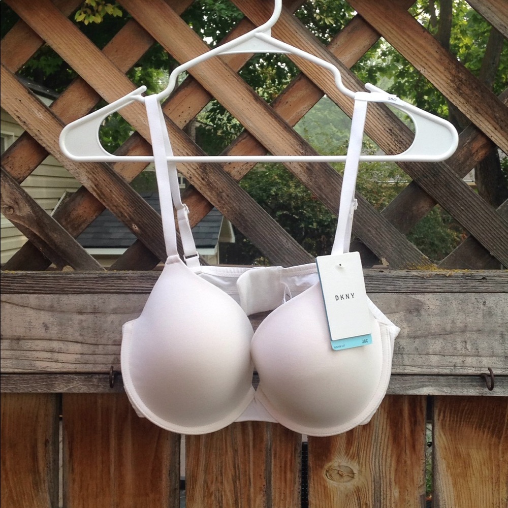 NWT DKNY custom lift bra. Size 38C